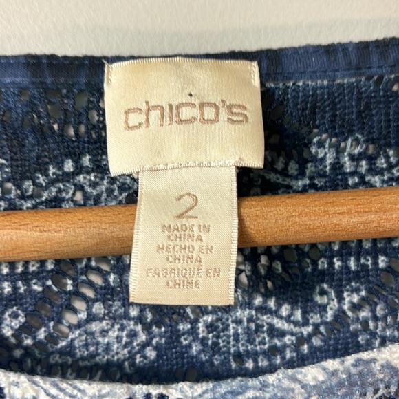Chicos flutter short sleeve tee with paisley pattern (open knit) size 2 - Picture 3 of 6